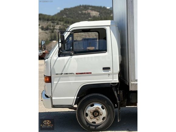 1993 MODEL KAPALI KAMYONET