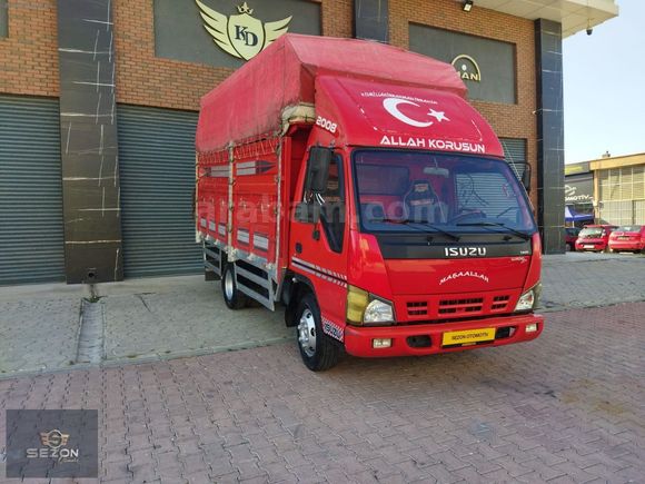 Kamyonet Isuzu Nkr Wide LX