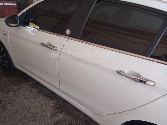 Sahibinden Fiat Egea 1.4 Fire Mirror 2020 Model  68000 km Beyaz