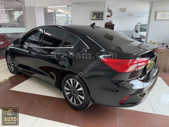 2024 MODEL 1.5 ECOBLUE TİTANİUM X FOCUS KM 45 BİNDE ORJINAL