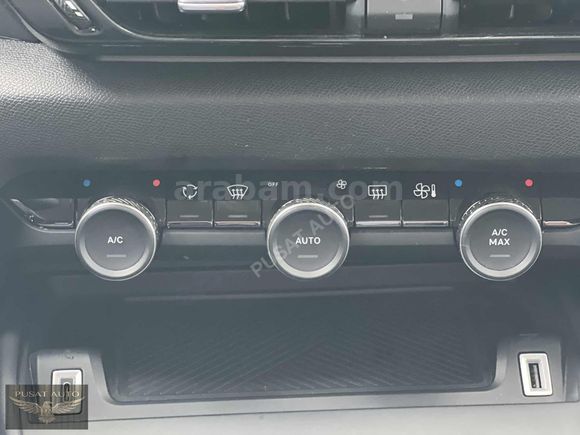 PUSAT AUTO'DAN 2021 CITROEN C4 HATASIZ BOYASIZ TRAMERSİZ