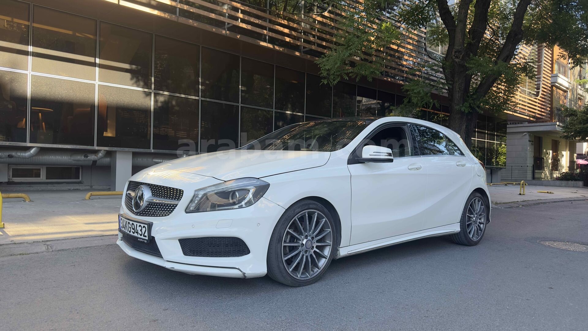 Sahibinden Mercedes - Benz A 180 AMG Sport 2015 Model İstanbul 119.600 km Beyaz 5