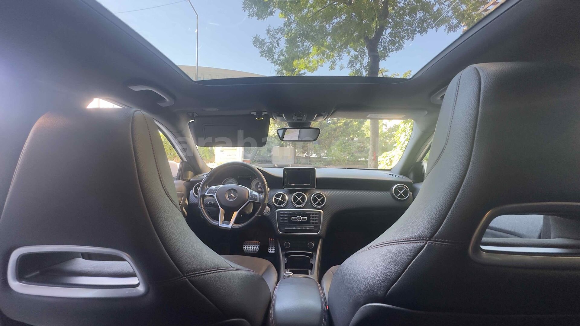 Sahibinden Mercedes - Benz A 180 AMG Sport 2015 Model İstanbul 119.600 km Beyaz 3