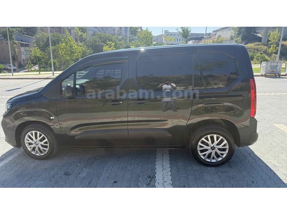 Sahibinden Fiat Doblo Combi 1.2 PureTech Easy 2025 Model 