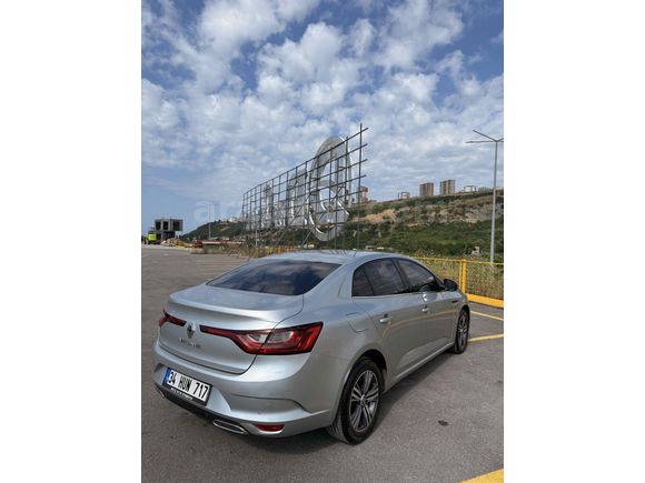Renault Megane 1.5 Blue DCI Touch 2023 Model 