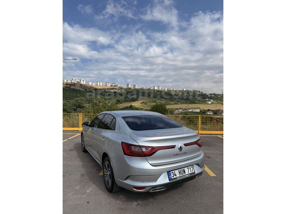 Renault Megane 1.5 Blue DCI Touch 2023 Model 