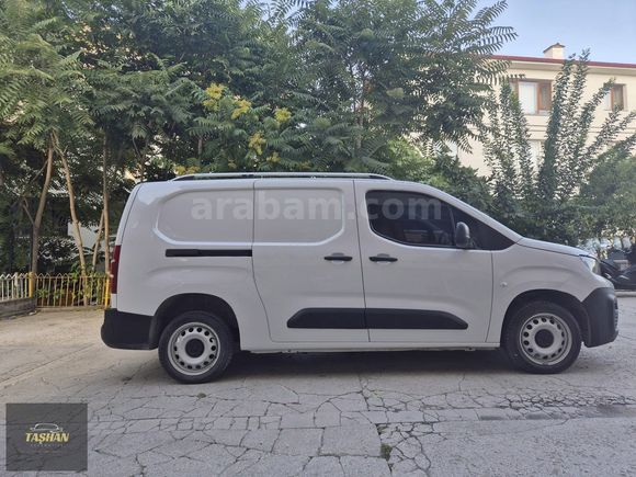 KİRALIK /GÜNLÜK /HAFTALIK / AYLIK /PARTNER/MAXİ PANELVAN ARAÇLAR