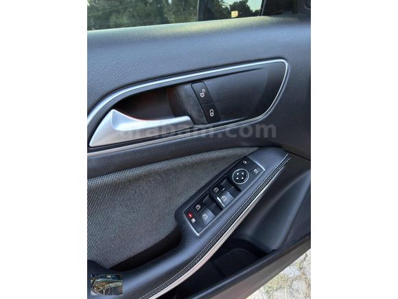 2018 MERCEDES A180 D 170000 KM