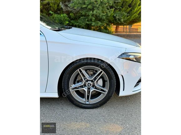 A180d + 7G-TRONİC + AMG + GECE PAKET + COMMAND + CAM TAVAN