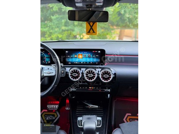 A180d + 7G-TRONİC + AMG + GECE PAKET + COMMAND + CAM TAVAN