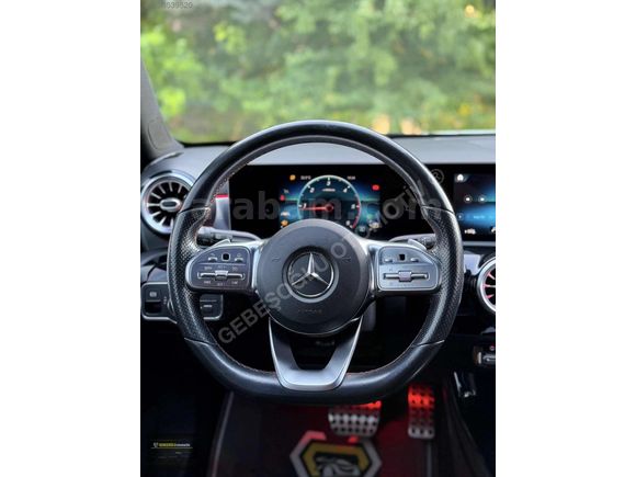 A180d + 7G-TRONİC + AMG + GECE PAKET + COMMAND + CAM TAVAN