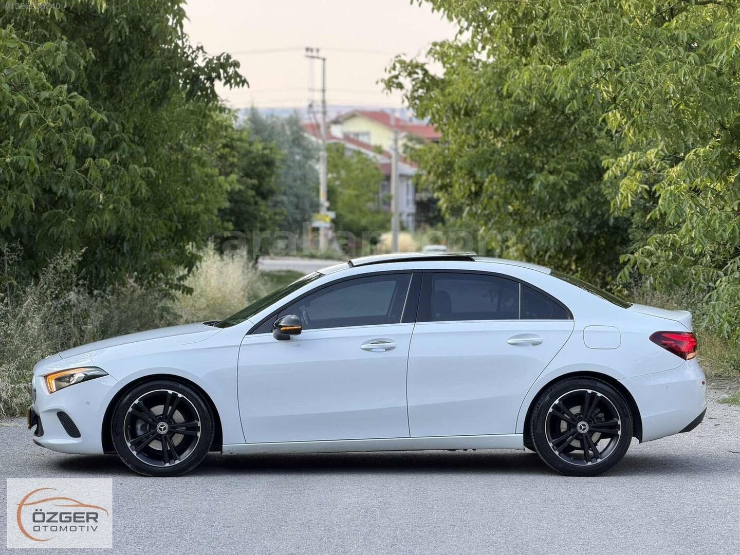 Galeriden Mercedes - Benz A 180 d Style 2020 Model Kütahya 108.000 km Beyaz 6