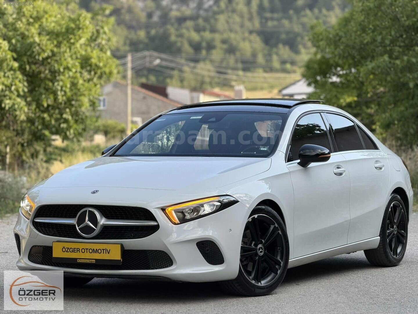 Galeriden Mercedes - Benz A 180 d Style 2020 Model Kütahya 108.000 km Beyaz 3
