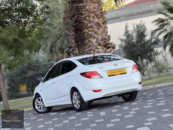 HYUNDAİ ACCENT BLUE 1.6 CRDİ 2014 CAM GİBİ TEMİZLİKTE