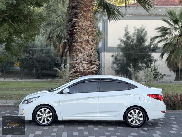 HYUNDAİ ACCENT BLUE 1.6 CRDİ 2014 CAM GİBİ TEMİZLİKTE