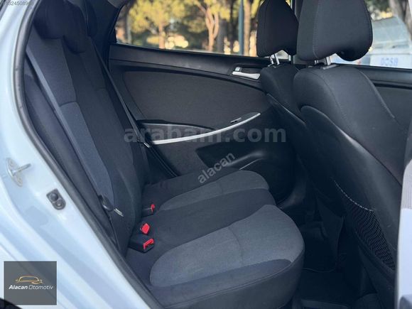 HYUNDAİ ACCENT BLUE 1.6 CRDİ 2014 CAM GİBİ TEMİZLİKTE