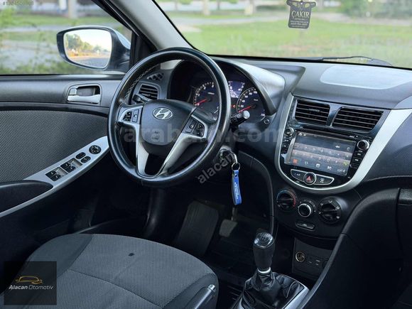 HYUNDAİ ACCENT BLUE 1.6 CRDİ 2014 CAM GİBİ TEMİZLİKTE