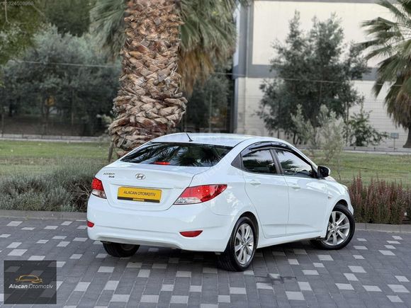 HYUNDAİ ACCENT BLUE 1.6 CRDİ 2014 CAM GİBİ TEMİZLİKTE