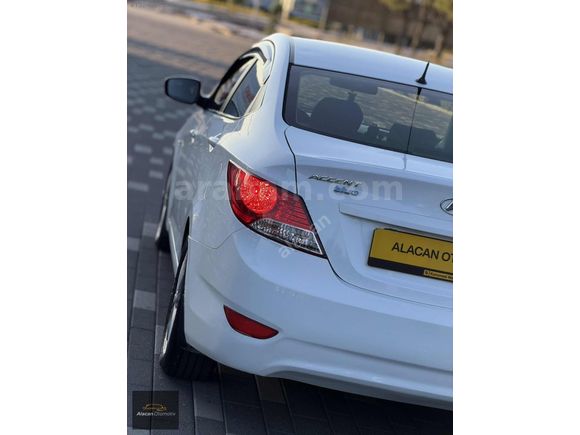 HYUNDAİ ACCENT BLUE 1.6 CRDİ 2014 CAM GİBİ TEMİZLİKTE