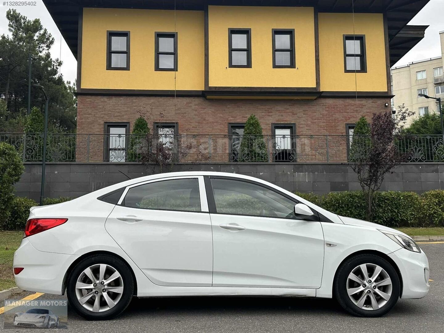 Galeriden Hyundai Accent Blue 1.6 CRDI Mode Plus 2015 Model İstanbul 193.000 km Beyaz 5