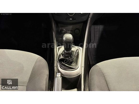 2013 HYUNDAİ ACCENT BLUE 1.6 CRDI MODE PLUS 140.000 KM GERİGÖRÜŞ