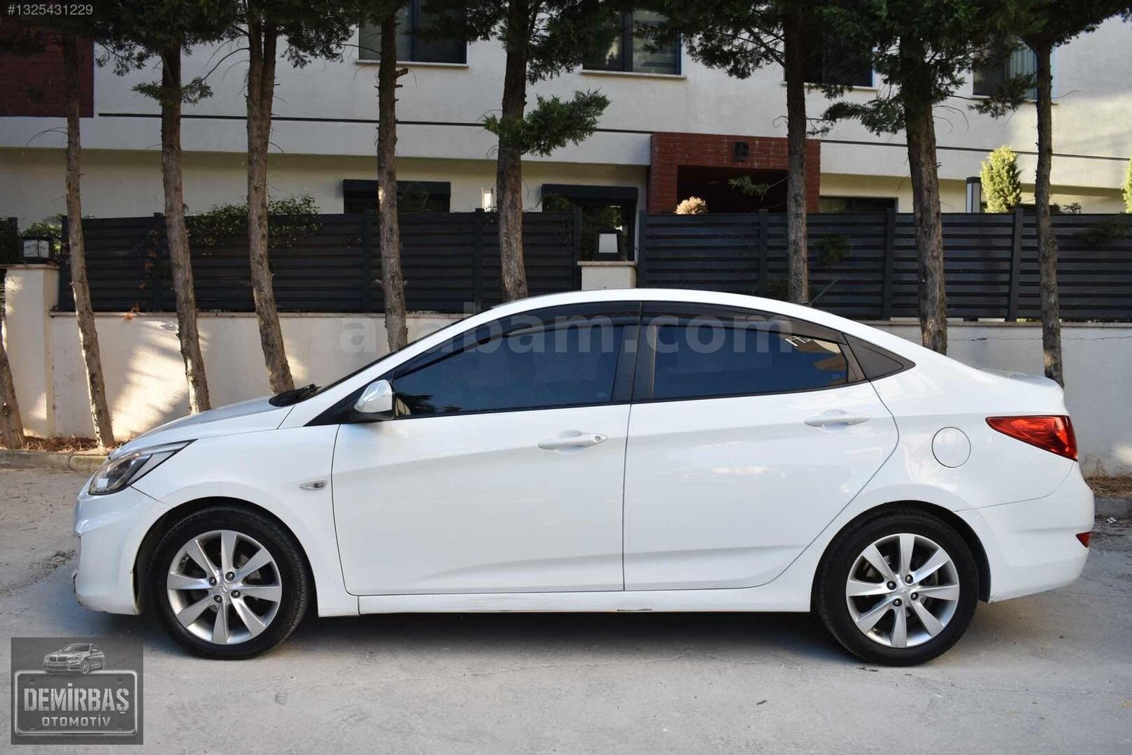 Galeriden Hyundai Accent Blue 1.6 CRDI Mode Plus 2016 Model İstanbul 180.000 km Beyaz 7