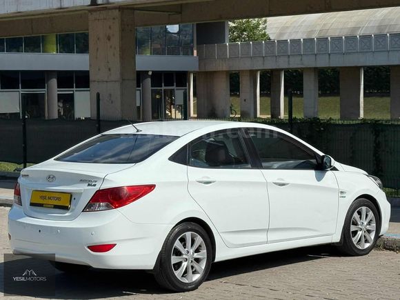 YEŞİLMOTORSDAN OTOMATİK ACCENT BLUE