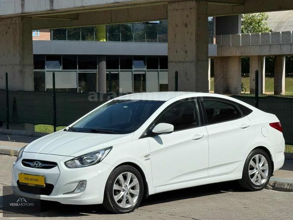 YEŞİLMOTORSDAN OTOMATİK ACCENT BLUE
