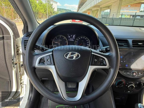 YEŞİLMOTORSDAN OTOMATİK ACCENT BLUE