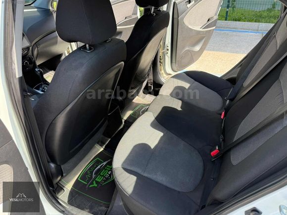 YEŞİLMOTORSDAN OTOMATİK ACCENT BLUE