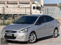 MİHREDEN BOYASIZ 170.oooKm'DE DİJİTAL KLİMA OTOMATİK ACCENT BLUE