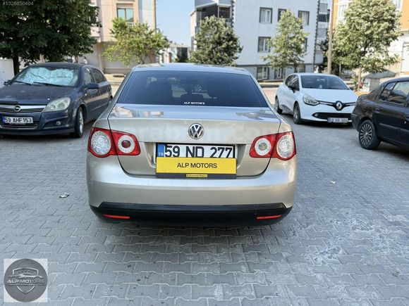 ALP MOTORS'dan// 2006 MODEL 1.6 TERTEMİZ JETTA