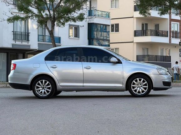 1.6 DÜZ MOTOR\2 Parça Boya\DEĞİŞENSİZ\DUBLE EKRAN