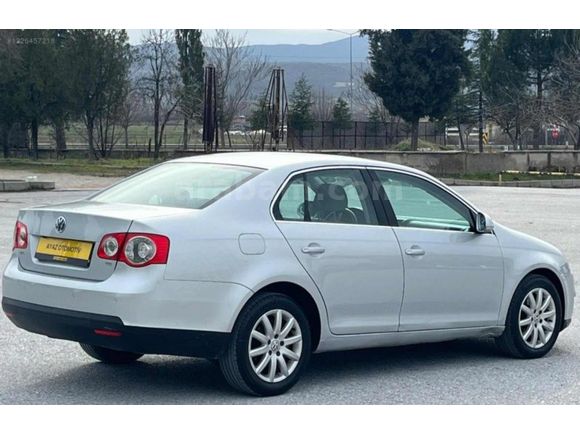 DEĞİŞENSİZ 2007 JETTA