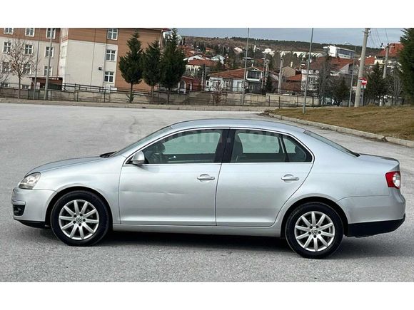 DEĞİŞENSİZ 2007 JETTA