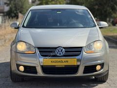 VOLKSWAGEN JETTA 1.6TSI FSI COMFORTLİNE HATASIZ 173.ooo KM