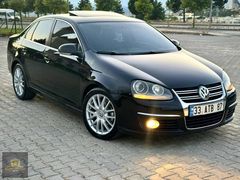 BÜYÜKDERELİ AUTO DAN BOYASIZ SANRUFLU OTOMATİK JETTA