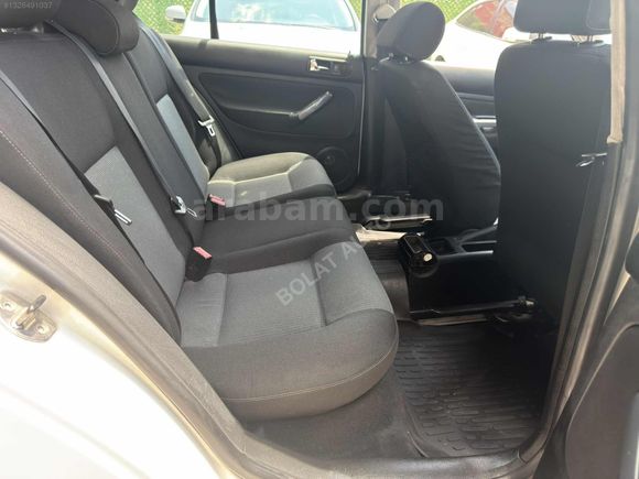 Hatasız 2004 Vw Bora 1.6 Pacific Otomotik Geri Görüş Benzin&lpg