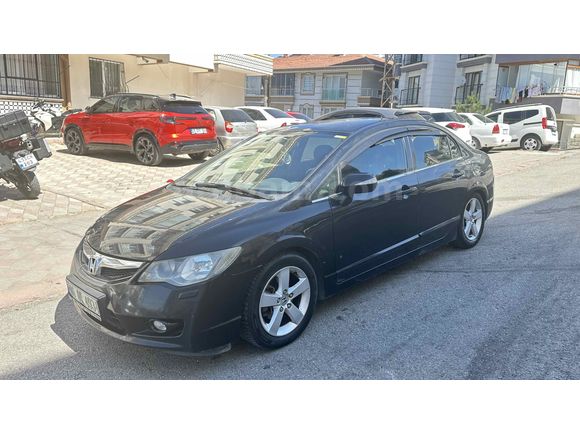 Sahibinden Honda Civic 1.6i VTEC Premium 2011 Model 