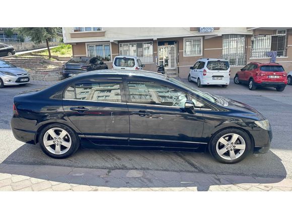 Sahibinden Honda Civic 1.6i VTEC Premium 2011 Model 