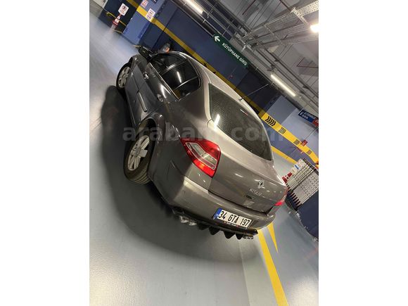Sahibinden Renault Megane 1.6  SEDAN Dynamique 2005 Model 