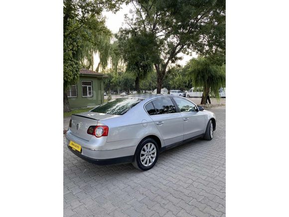 EKSPERLİ DEĞIŞENSIZ CAM MİSALİ PASSAT