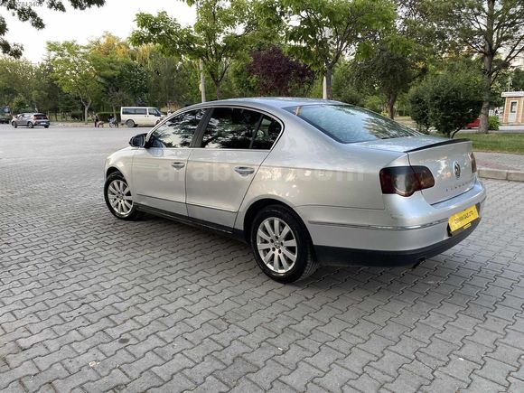 EKSPERLİ DEĞIŞENSIZ CAM MİSALİ PASSAT