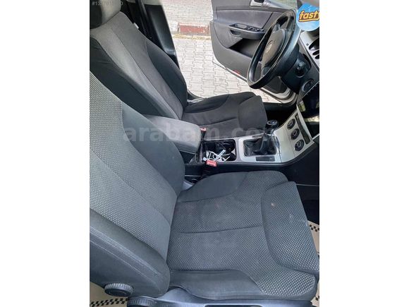 EKSPERLİ DEĞIŞENSIZ CAM MİSALİ PASSAT