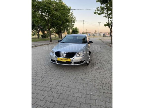 EKSPERLİ DEĞIŞENSIZ CAM MİSALİ PASSAT