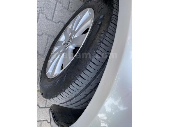 EKSPERLİ DEĞIŞENSIZ CAM MİSALİ PASSAT