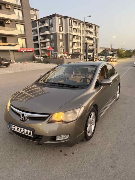 Sahibinden Honda Civic 1.6 Elegance 2009 Model 254.000 km Füme