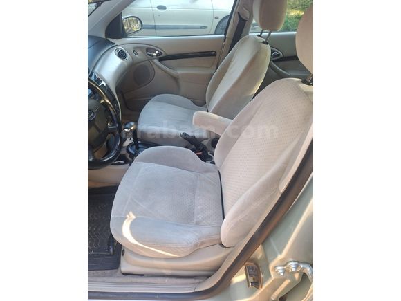 Sahibinden Ford Focus 1.6 Ghia 2004 Model