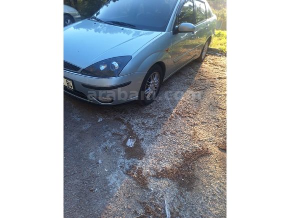 Sahibinden Ford Focus 1.6 Ghia 2004 Model