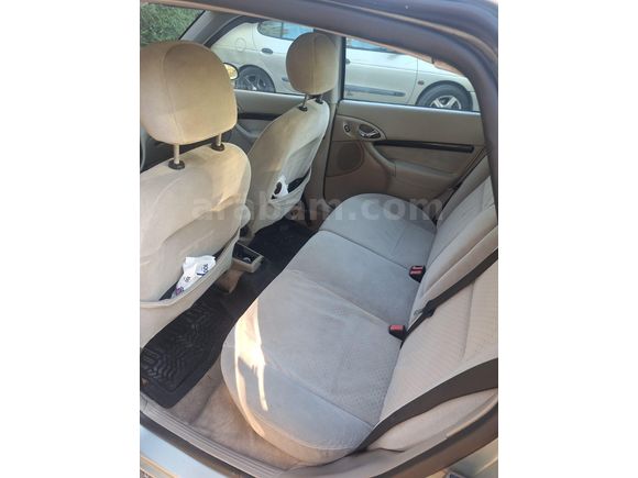 Sahibinden Ford Focus 1.6 Ghia 2004 Model